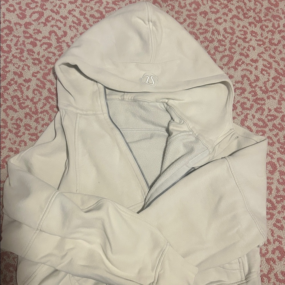 Lululemon Scuba